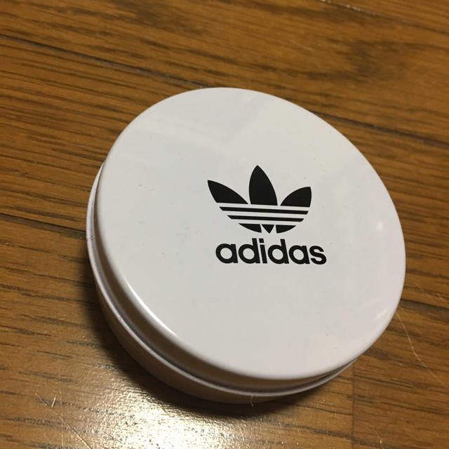 adidas(アディダス)のアディダス 缶 インテリア/住まい/日用品のインテリア小物(小物入れ)の商品写真