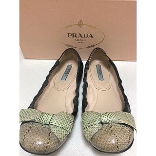 プラダ(PRADA)のPRADA フラットシューズ パイソン 35サイズ(その他)