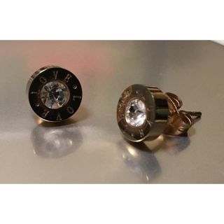 ピアス(ピアス)