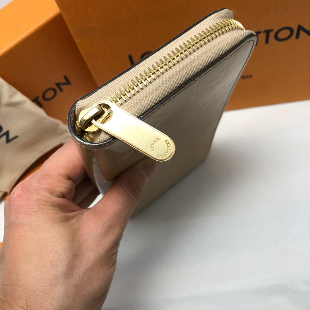 LOUIS VUITTON(ルイヴィトン)の最新型✨美品✨ルイヴィトン正規品 ジッピーウォレット  ヴェルニ  レディースのファッション小物(財布)の商品写真