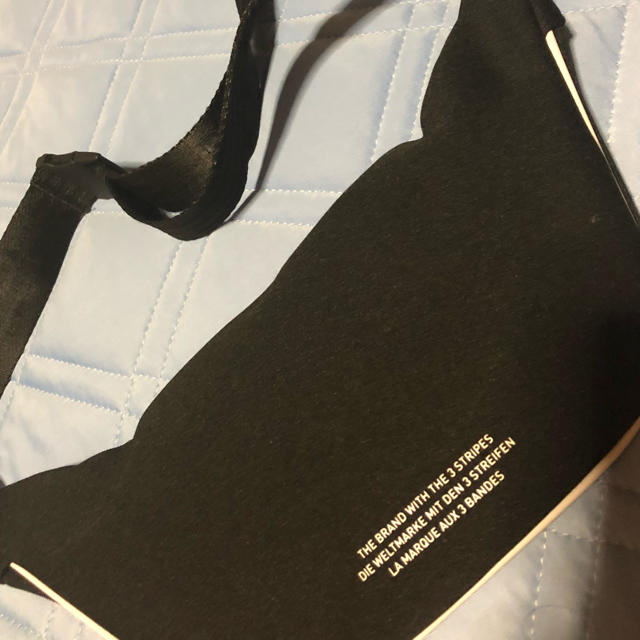 adidas(アディダス)のadidas ウエストバック 値下げ メンズのバッグ(バッグパック/リュック)の商品写真