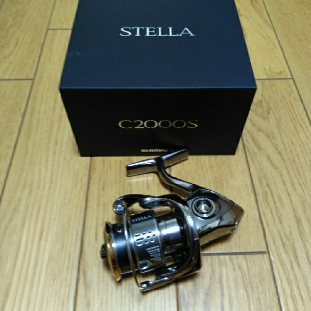 SHIMANO(シマノ)の【ロン様専用】シマノ　18　ステラ　C2000S スポーツ/アウトドアのフィッシング(リール)の商品写真