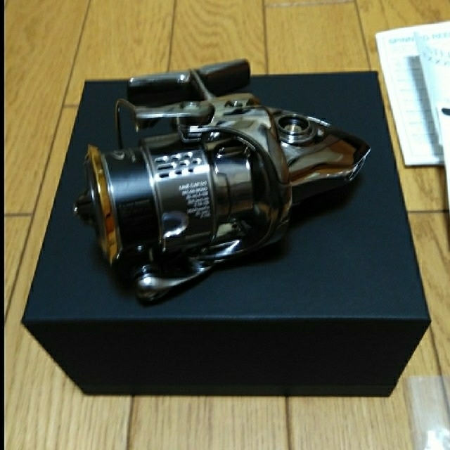 SHIMANO(シマノ)の【ロン様専用】シマノ　18　ステラ　C2000S スポーツ/アウトドアのフィッシング(リール)の商品写真