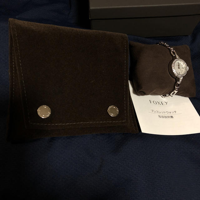 FOXEY(フォクシー)のフォクシーブレスウォッチ レディースのファッション小物(腕時計)の商品写真