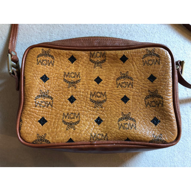 MCM(エムシーエム)の■MCM■ショルダーバッグ レディースのバッグ(ショルダーバッグ)の商品写真