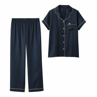 ジーユー(GU)のバル様専用＊新品＊GU＊サテンパジャマ(パジャマ)