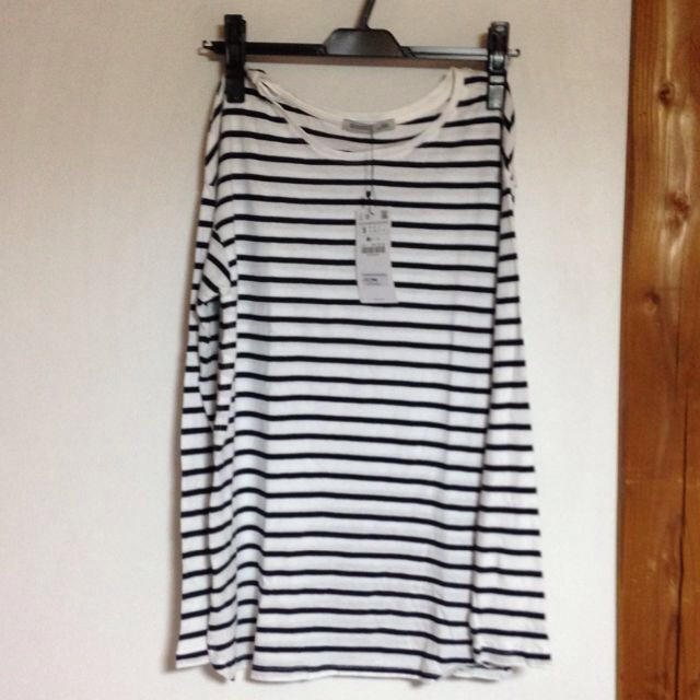 ZARA(ザラ)のザラ ボーダーカットソー レディースのトップス(Tシャツ(長袖/七分))の商品写真