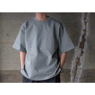 コモリ(COMOLI)のauralee stand up tee BLUE GRAY 4(Tシャツ/カットソー(半袖/袖なし))