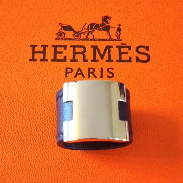 Hermes(エルメス)のエルメス HERMES ルーリー リング 指輪 ペンダントトップ 美品 レディースのアクセサリー(リング(指輪))の商品写真