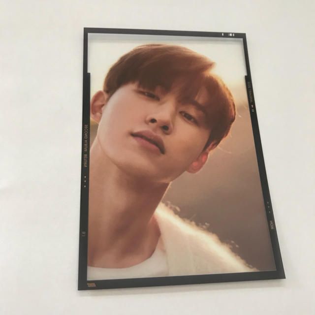 iKON(アイコン)のiKON ハンビン 透明カード エンタメ/ホビーのCD(K-POP/アジア)の商品写真
