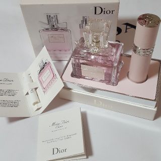 クリスチャンディオール(Christian Dior)のChristian Dior ブルーミングブーケ アトマイザーセット(香水(女性用))