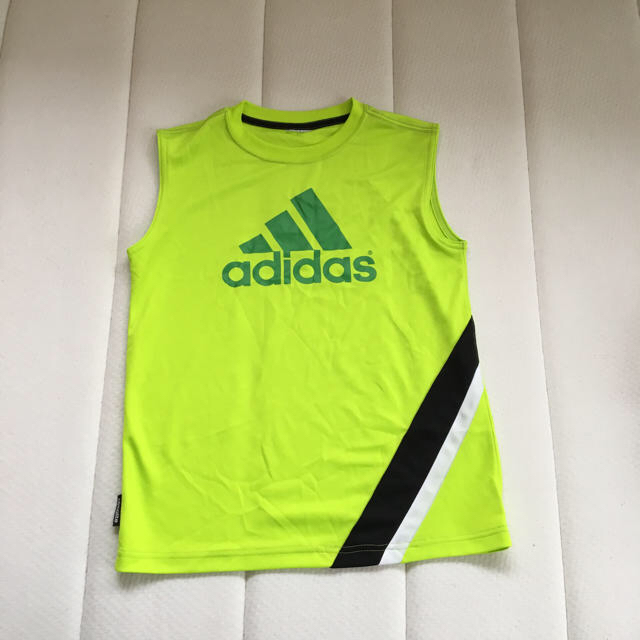 adidas(アディダス)のアディダス  ノースリーブTシャツ キッズ/ベビー/マタニティのキッズ服男の子用(90cm~)(Tシャツ/カットソー)の商品写真