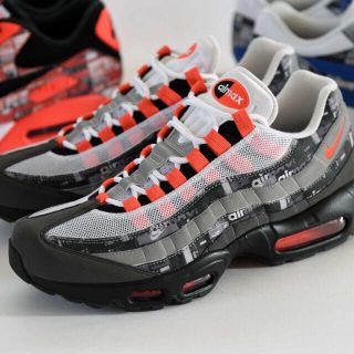 アトモス(atmos)のnike atmos airmax95 赤 28 完売品(スニーカー)