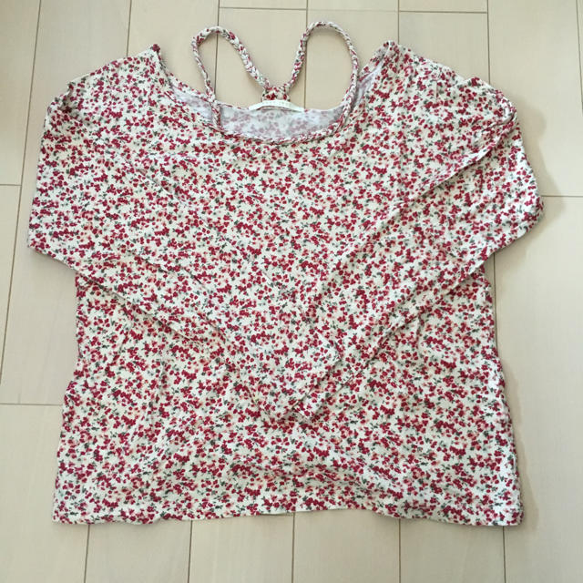 Heart Market(ハートマーケット)のMiko様専用　アクアリーフ 花柄ロンT レディースのトップス(Tシャツ(長袖/七分))の商品写真