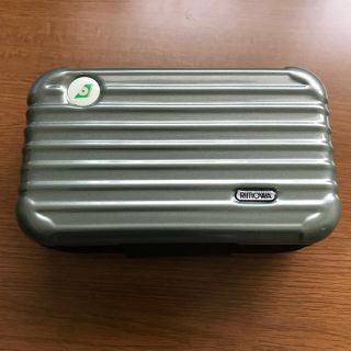 リモワ(RIMOWA)のリモワ  RIMOWA  ポーチ カーキグリーン(ポーチ)