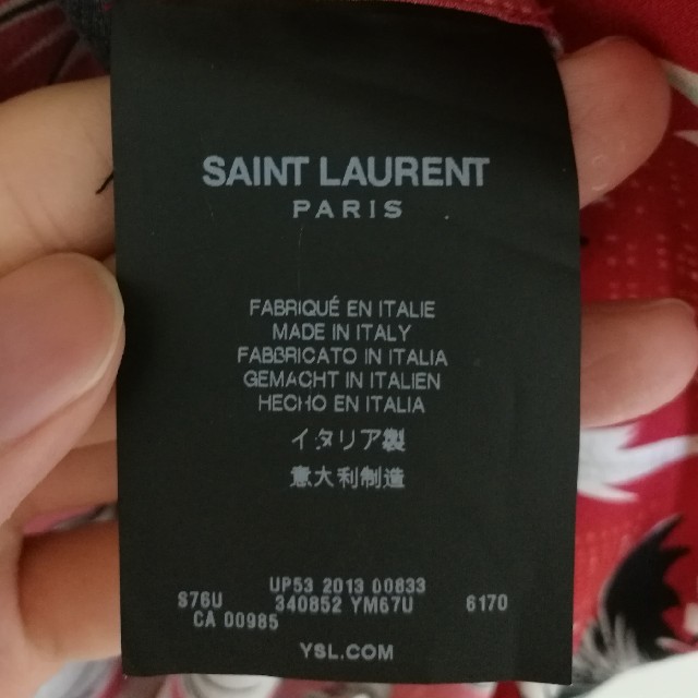 Saint Laurent(サンローラン)のサイズ37 ケリングタグ付　Saint Laurent　シルク　アロハシャツ　 メンズのトップス(シャツ)の商品写真