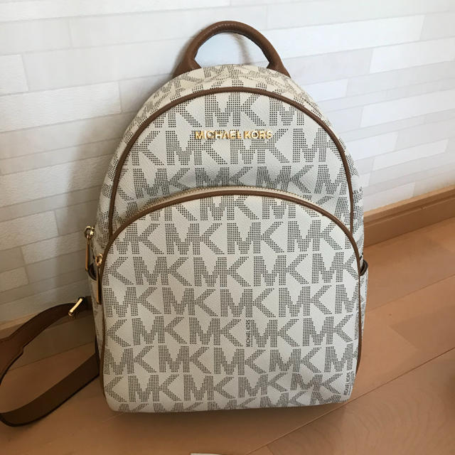 Michael Kors(マイケルコース)のマイケルコース リュック レディースのバッグ(リュック/バックパック)の商品写真