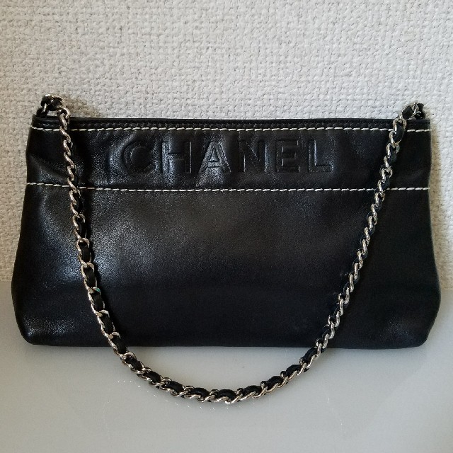 CHANEL　ラムスキン　ロゴチェーンショルダーポーチ