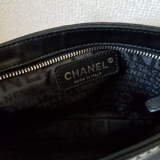 CHANEL　ラムスキン　ロゴチェーンショルダーポーチ