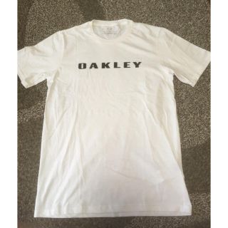 オークリー(Oakley)のOAKLEY Tシャツ(Tシャツ/カットソー(半袖/袖なし))