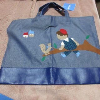 ファミリア(familiar)のファミリア★紺地・定番レッスンバッグ★デニムバッグ★新品タグ付き★可愛い(レッスンバッグ)