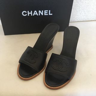 シャネル(CHANEL)の美品 シャネル サンダル 黒(サンダル)