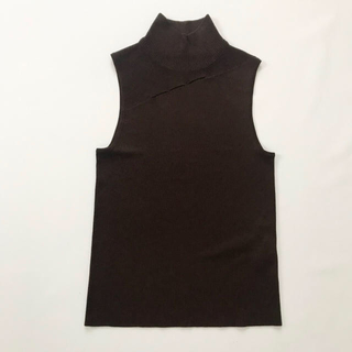 カールラガーフェルド(Karl Lagerfeld)のカールラガーフェルド ブラウンノースリーブ(Tシャツ(半袖/袖なし))