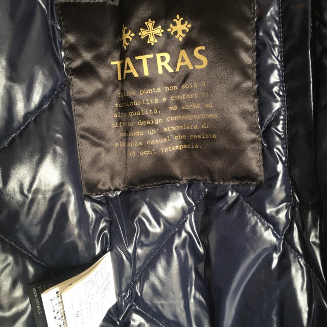 TATRAS(タトラス)のタトラス02ネイビーライナー付きトレンチコート正規店購入品モンクレールヘルノ レディースのジャケット/アウター(トレンチコート)の商品写真