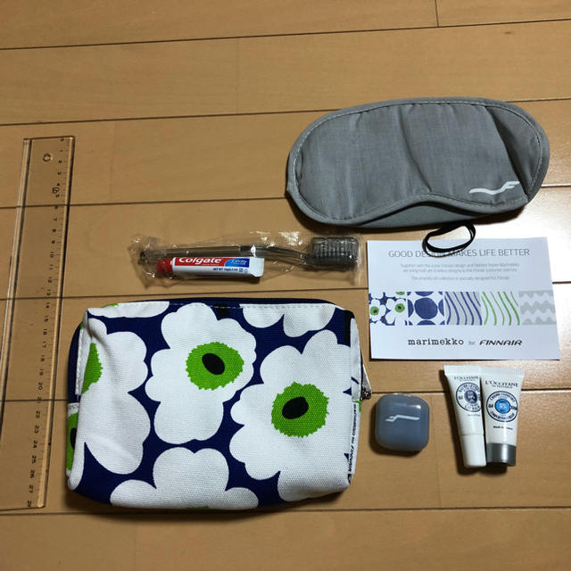 marimekko(マリメッコ)のmarimekko 旅行セット インテリア/住まい/日用品の日用品/生活雑貨/旅行(旅行用品)の商品写真