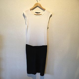 ビーシービージーマックスアズリア(BCBGMAXAZRIA)のBCBGMAXAZRIA ワンピース(ひざ丈ワンピース)