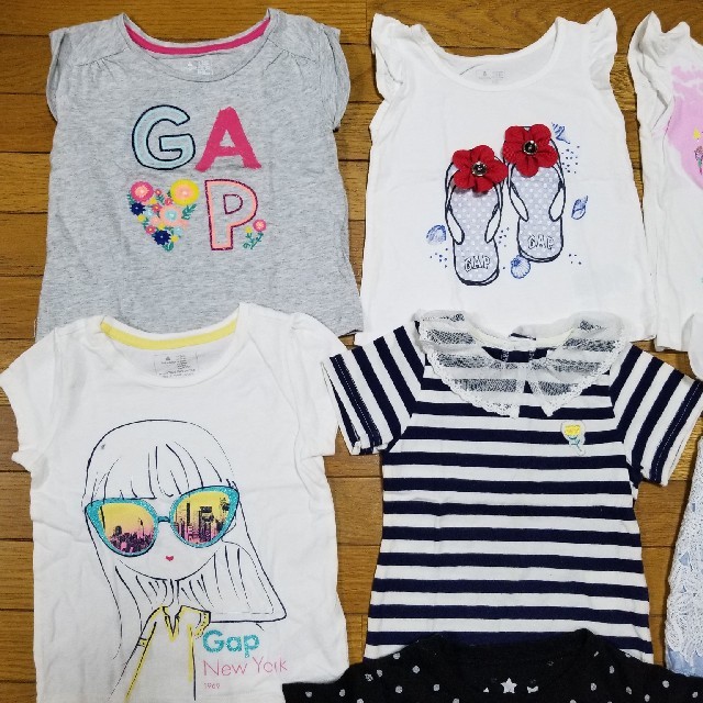 babyGAP(ベビーギャップ)の90センチ 女の子 Tシャツ キッズ/ベビー/マタニティのキッズ服女の子用(90cm~)(Tシャツ/カットソー)の商品写真