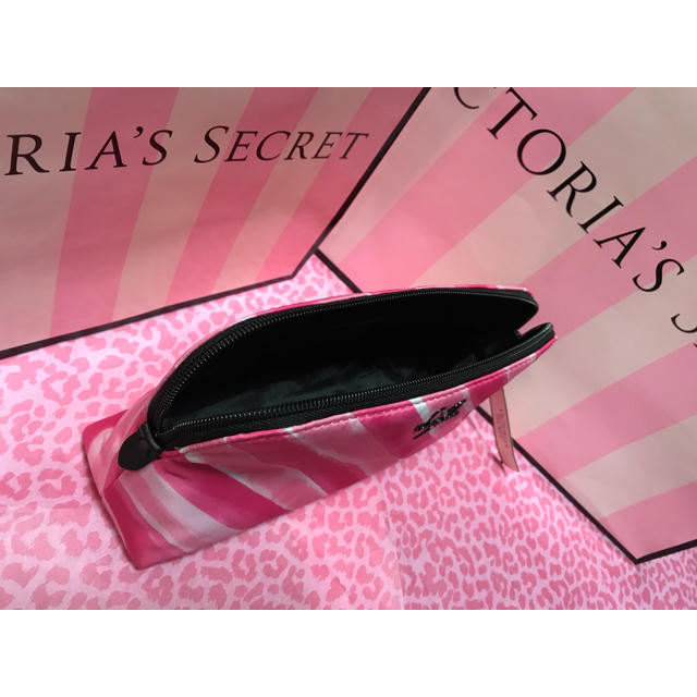 Victoria's Secret(ヴィクトリアズシークレット)のVICTORIA'S SECRET ヴィクトリアシークレット ピンクポーチ レディースのファッション小物(ポーチ)の商品写真