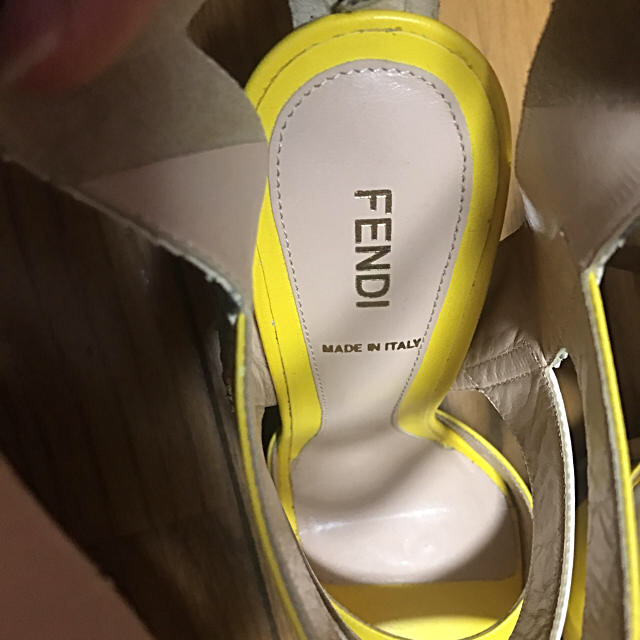 FENDI(フェンディ)の値下げ！！新品未使用 FENDI フェンディ サンダル レディースの靴/シューズ(サンダル)の商品写真