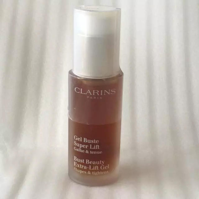 CLARINS(クラランス)のクラランス   ジェル ビュスト タンサール  未使用品 コスメ/美容のボディケア(ボディクリーム)の商品写真