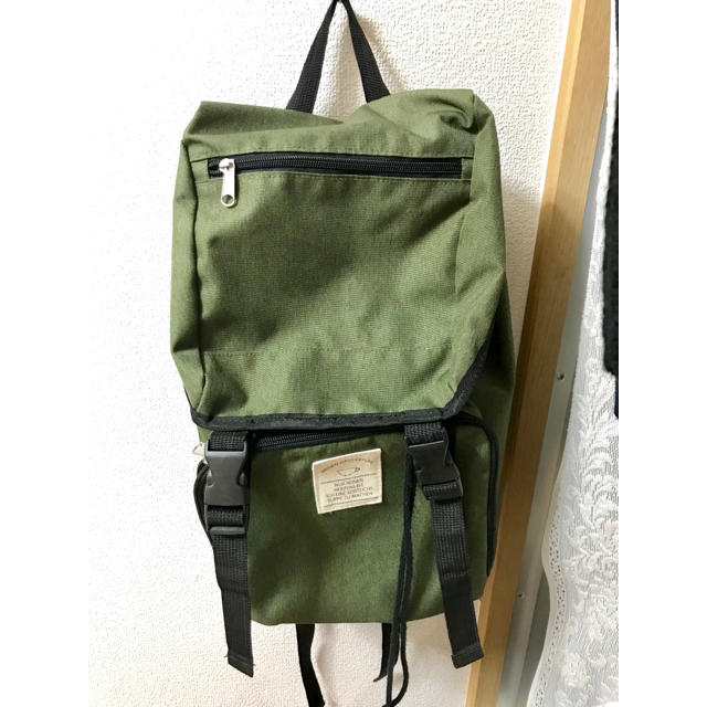 RayCassin(レイカズン)の美品！RayCassin カーキリュック レディースのバッグ(リュック/バックパック)の商品写真