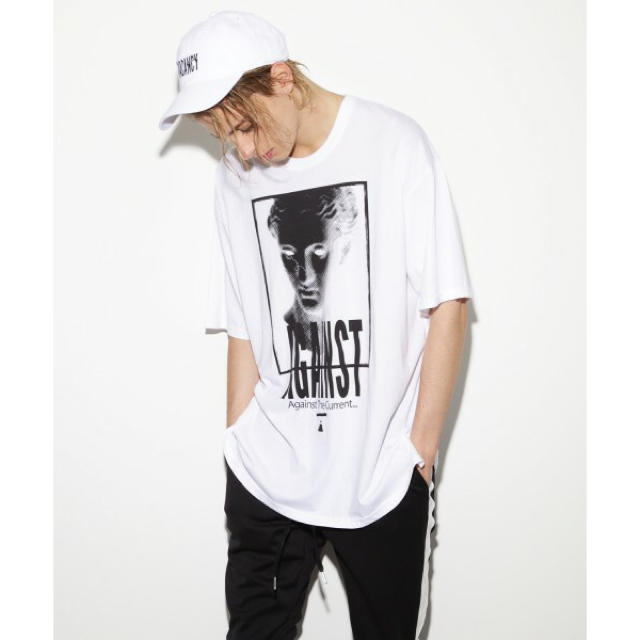 Supreme(シュプリーム)のLEGENDA AGAINST FACE ルーズシルエットクルーネックTシャツ メンズのトップス(Tシャツ/カットソー(半袖/袖なし))の商品写真