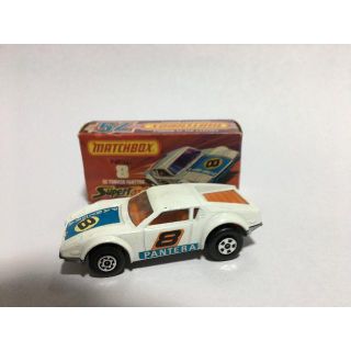 マッチボックス 8 デトマソパンテーラ(ミニカー)