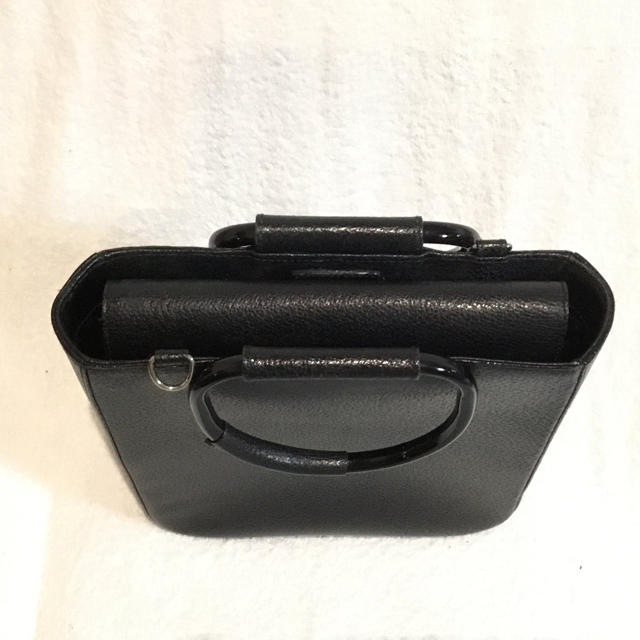 Gucci(グッチ)のGUCCI レザー ミニトートバッグ ブラック レディースのバッグ(トートバッグ)の商品写真