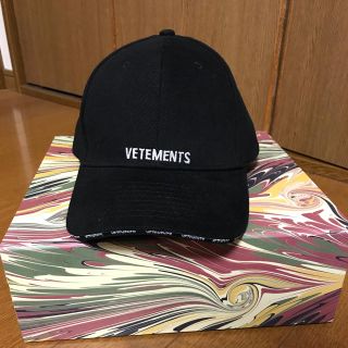 バレンシアガ(Balenciaga)のvetements cap(キャップ)