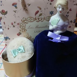 レメルヴェイユーズラデュレ(Les Merveilleuses LADUREE)のLes Merveilleuses LADURÉE フェイス＆ボディーパウダー(フェイスパウダー)