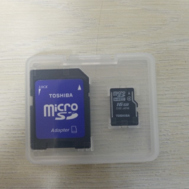 東芝(トウシバ)のmicroSD　東芝　TOSHIBA　16GB　未使用品　送料無料 スマホ/家電/カメラのPC/タブレット(PC周辺機器)の商品写真