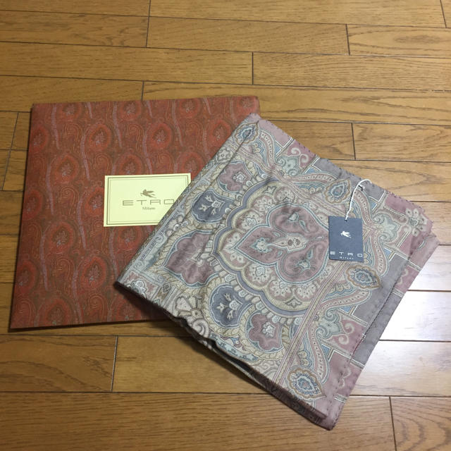 ETRO(エトロ)の未使用 鑑定済み 正規品  エトロ スカーフ 花柄 レディースのファッション小物(バンダナ/スカーフ)の商品写真