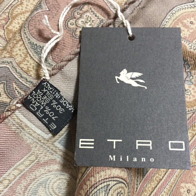 ETRO(エトロ)の未使用 鑑定済み 正規品  エトロ スカーフ 花柄 レディースのファッション小物(バンダナ/スカーフ)の商品写真