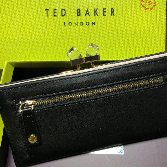 TED BAKER(テッドベイカー)のTed Baker クリスタル長財布(ブラック) レディースのファッション小物(財布)の商品写真