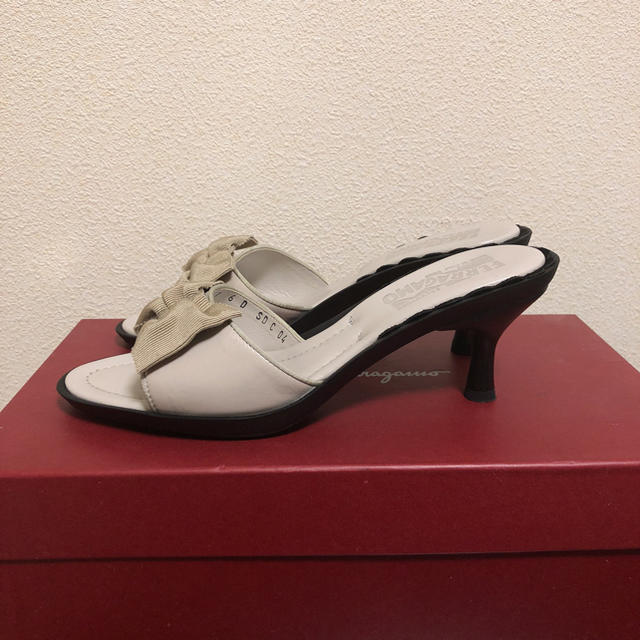 Ferragamo(フェラガモ)のフェラガモ サンダル 6 レディースの靴/シューズ(ミュール)の商品写真