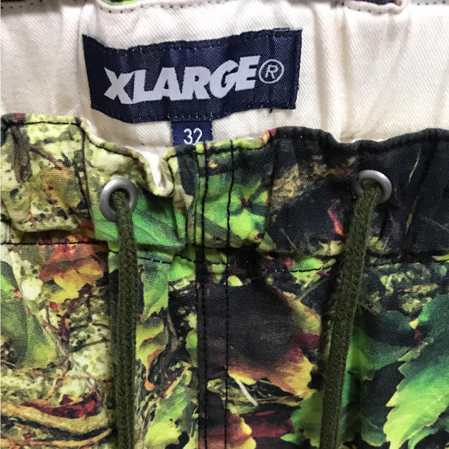 XLARGE(エクストララージ)のエクストララージ  カモ柄 ハーフパンツ メンズのパンツ(ショートパンツ)の商品写真