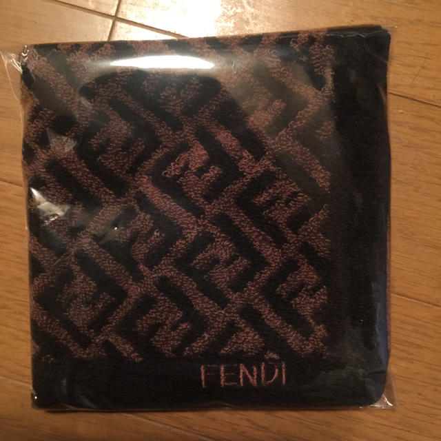 FENDI(フェンディ)のフェンディハンドタオル レディースのファッション小物(ハンカチ)の商品写真