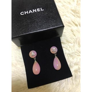 シャネル(CHANEL)のCHANEL Stone pink&purple earrings (ピアス)