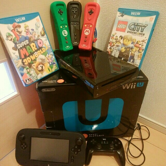 Wii U(ウィーユー)のWii U エンタメ/ホビーのゲームソフト/ゲーム機本体(家庭用ゲーム機本体)の商品写真