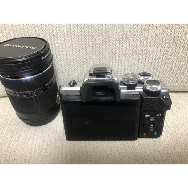 一部予約販売中】 OLYMPUS - OLYMPUS OM-D ダブルズームキット